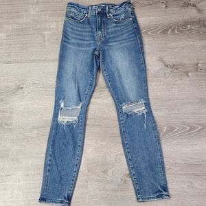 GOOD AMERICAN Distressed Denim Jean 4 / 27